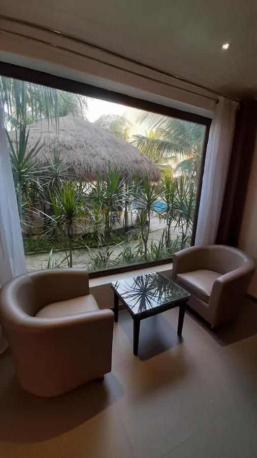 Urban Sands Hotel Iloilo Exterior foto