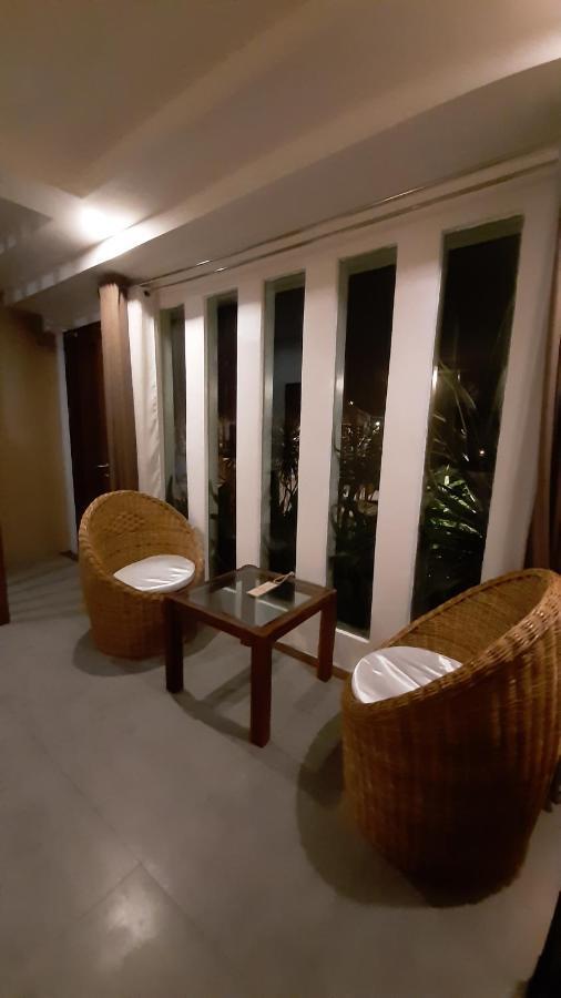 Urban Sands Hotel Iloilo Exterior foto