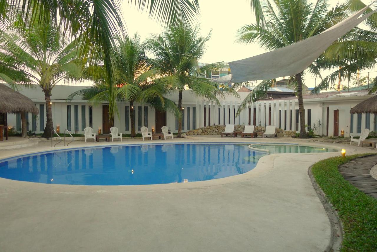 Urban Sands Hotel Iloilo Exterior foto